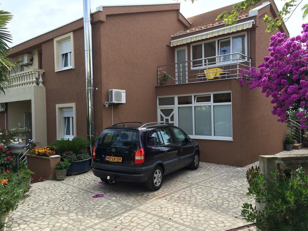 Apartments Knezevic Ulcinj Exterior foto